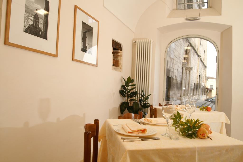 La Locanda Di Gino Sulmona Eksteriør bilde